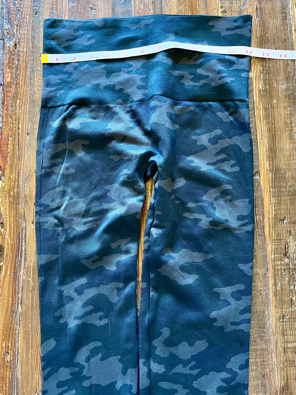 SPANX Black Camo Textured High-Rise Leggings Sz M - Picture 8 of 11